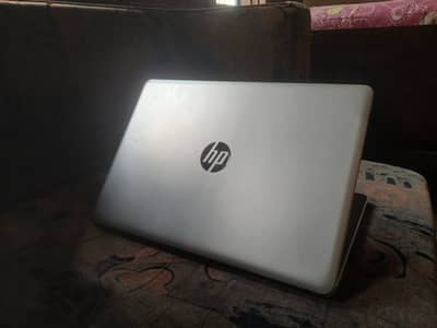 i need to buy a new laptop and im selling this old one