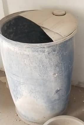 Heavy Quality water tank drum 4 sale usable condition 250 to 300 liter