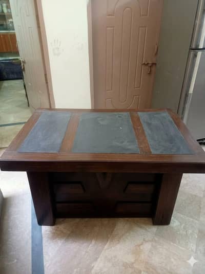 table for sale 10/9 condition
