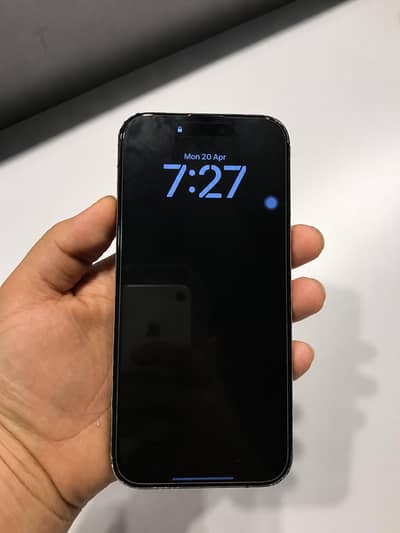Selling my iPhone 16 pro max 256 GB
