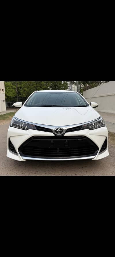 Toyota Corolla Altis Model 2025 Nov White 100% original condition.