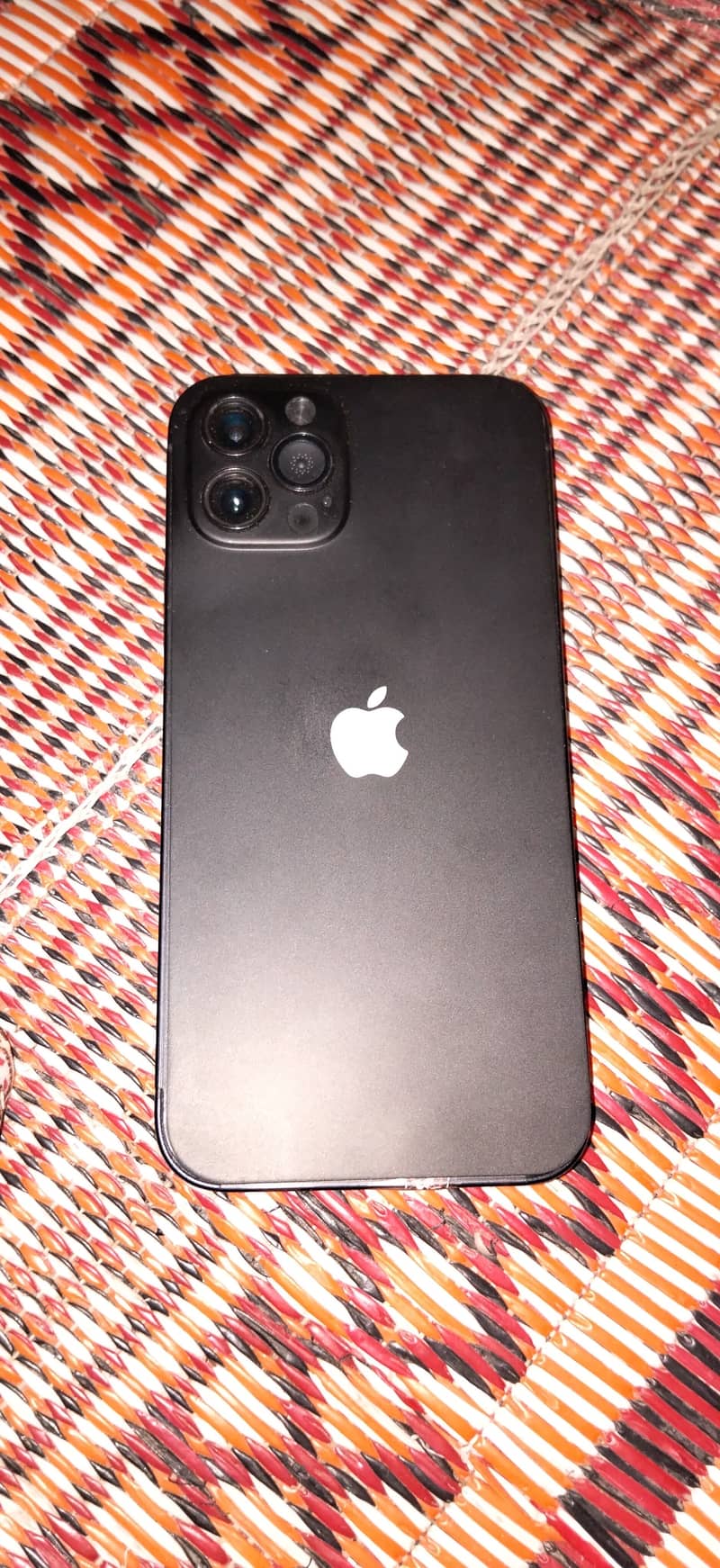 iPhone 12 1