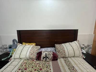 used bed good condition 10/8