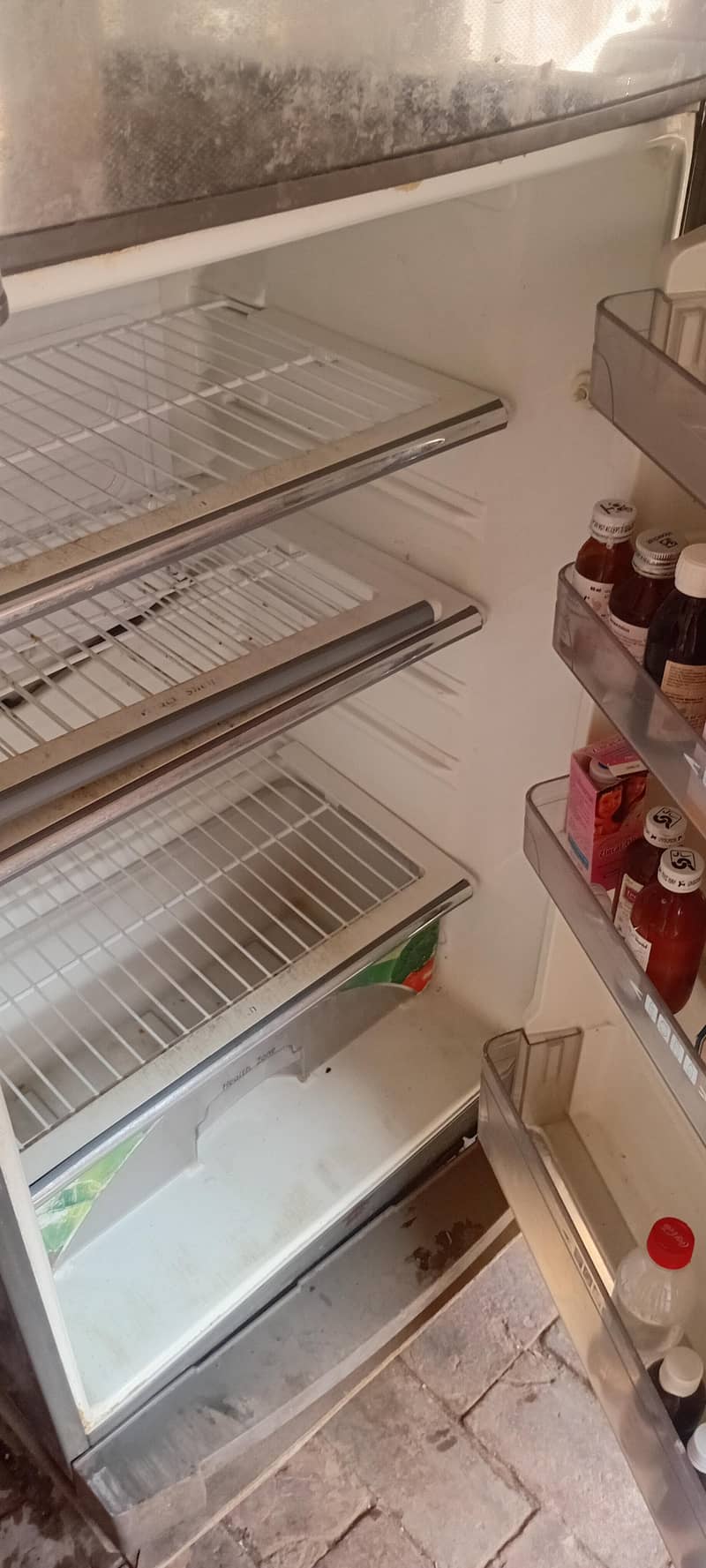 dawlance fridge 1