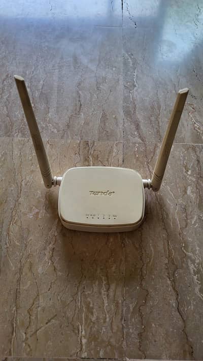 Tenda N300 Router