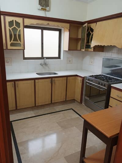 Abubkar Blok 7 Marla Ground Portion With Gas Good Condition Proper 2 Bedroom Attach Washroom Plus During Room For Rent