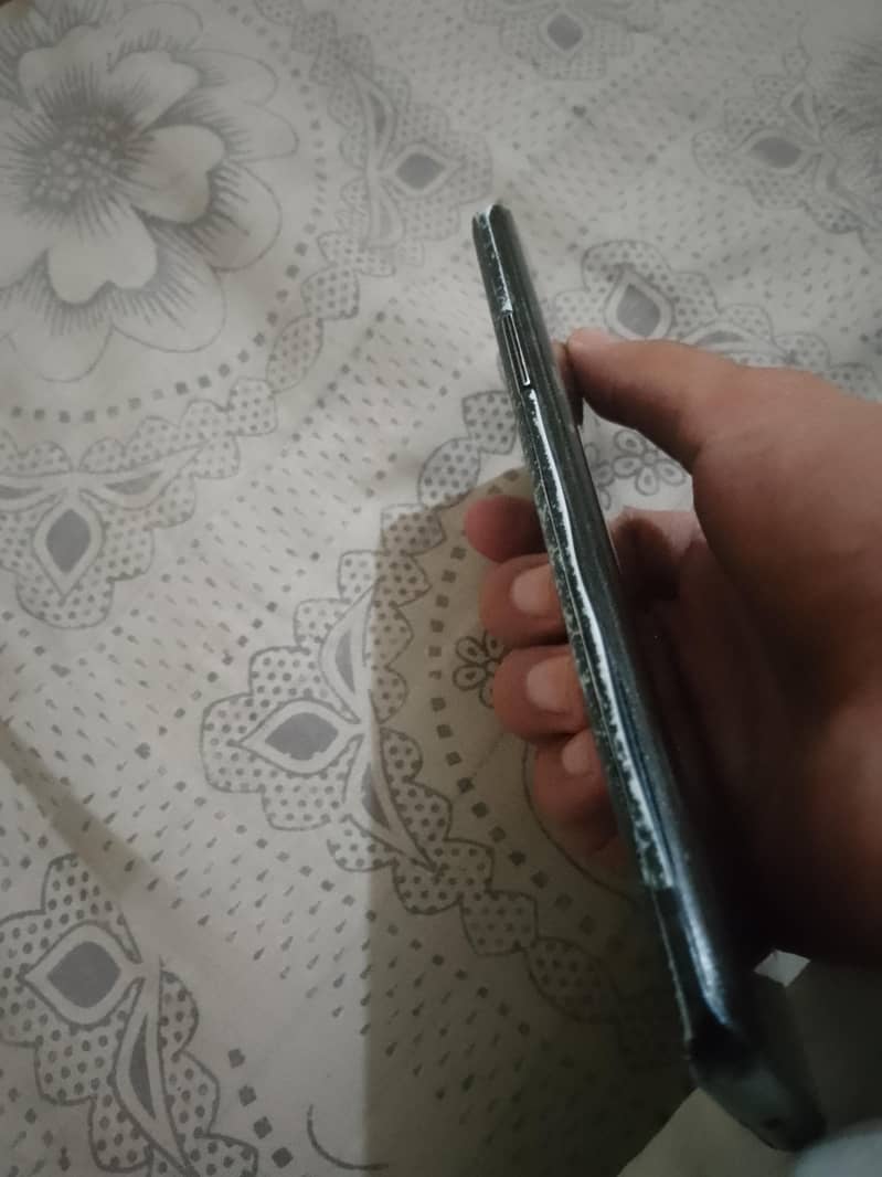 one plus 8 pro 4