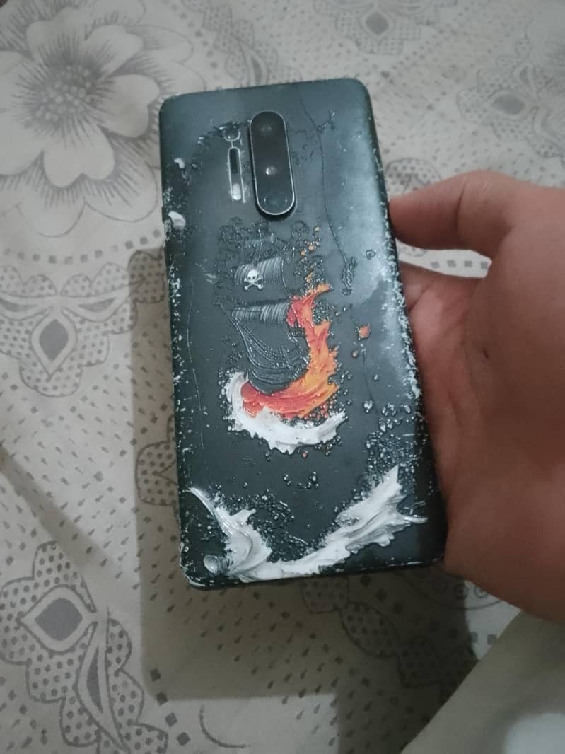 one plus 8 pro 6