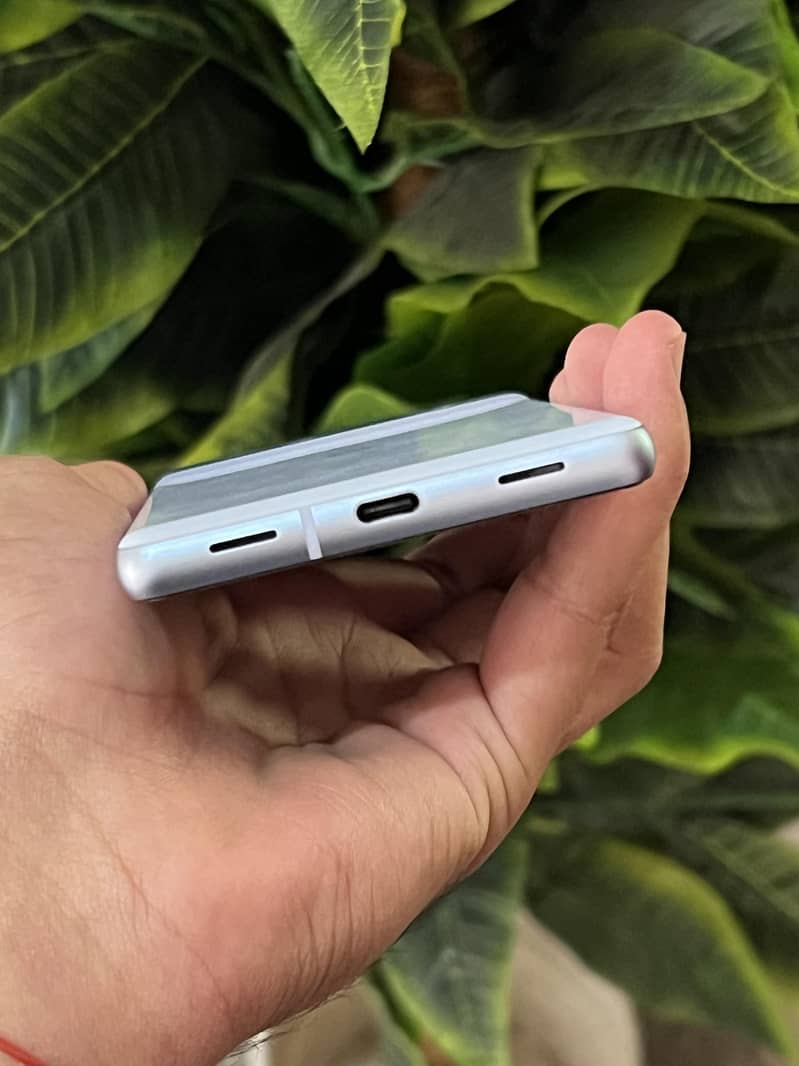 Google pixel 7a 2