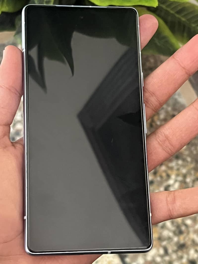 Google pixel 7a 6