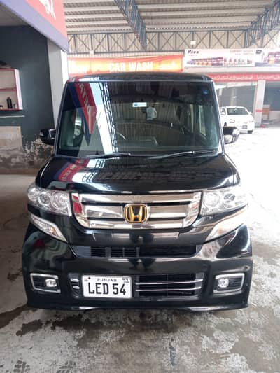 Honda N Box Custom 2015  Model
