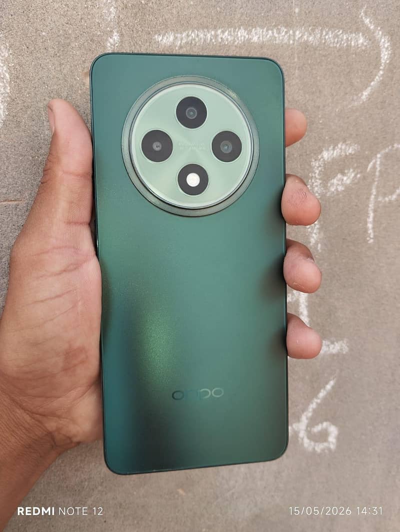 oppo M 0