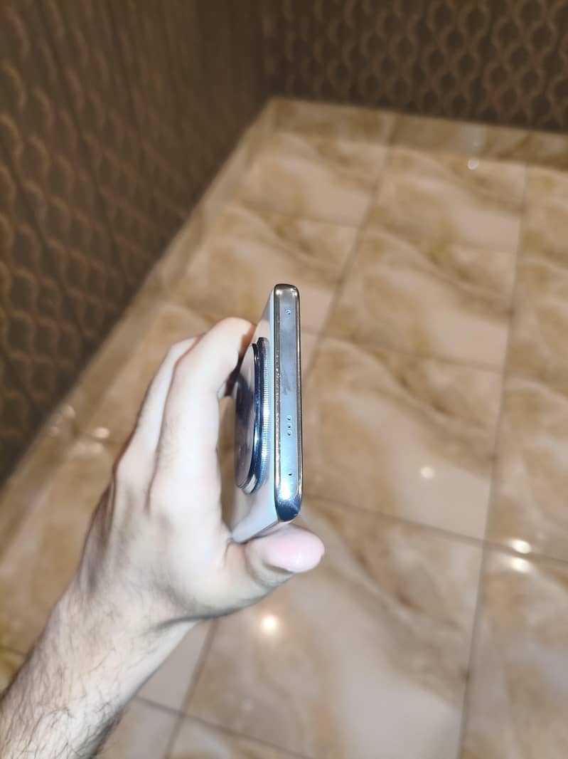 Redmi note 14 pro plus 4
