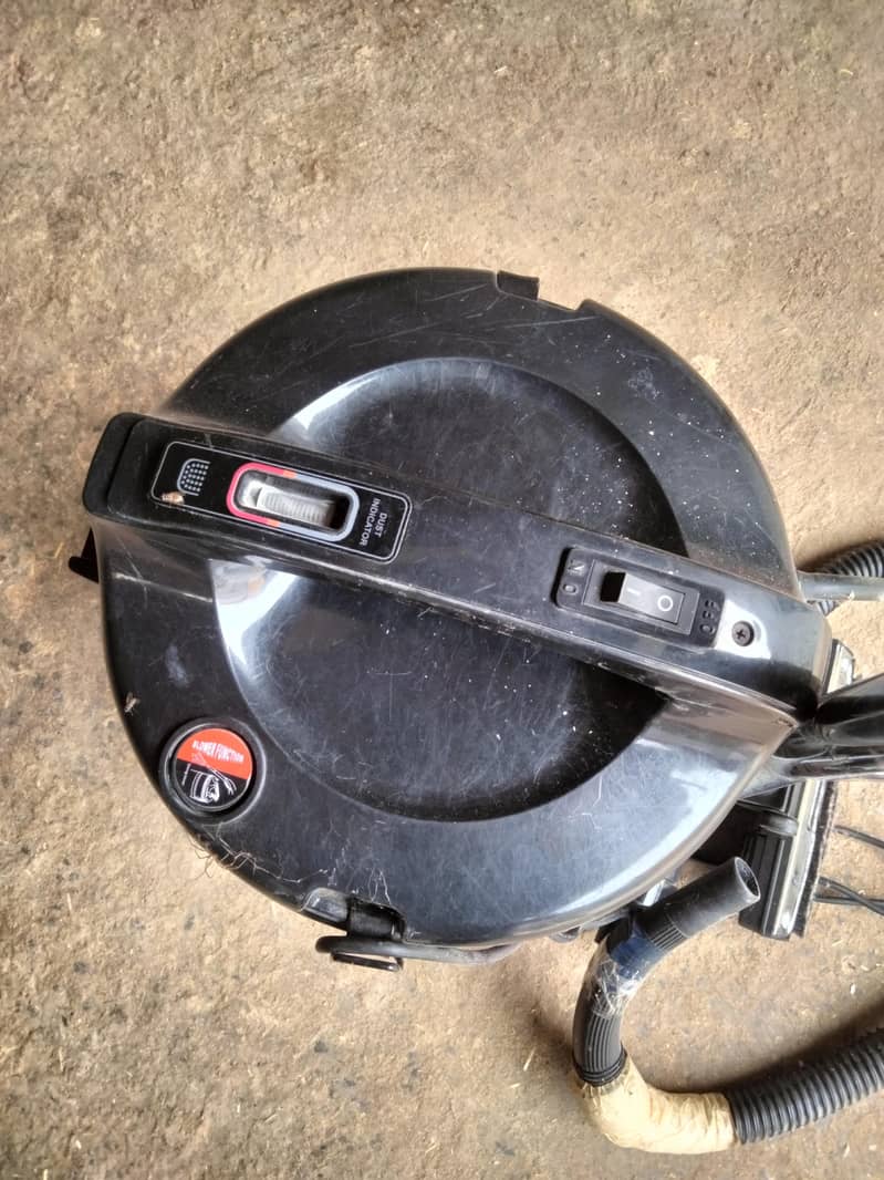 vacuum cleaner 1