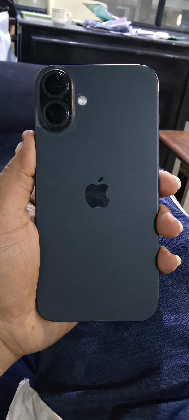 iPhone 16 plus 3