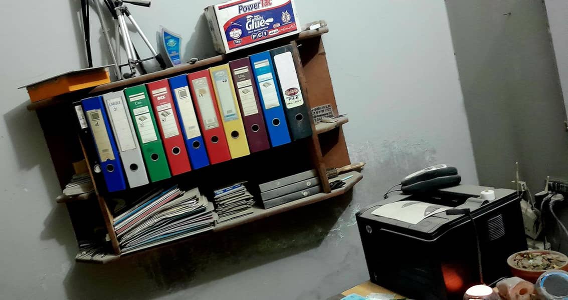 Computers table with File Racks 1