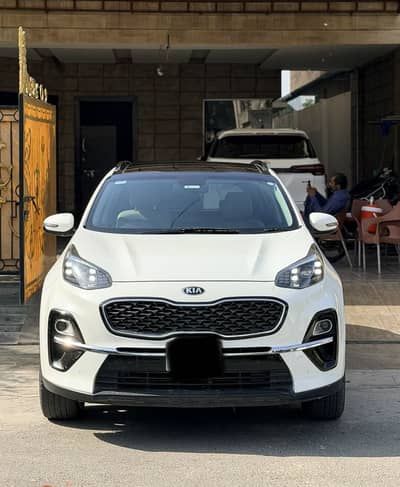 KIA , AWD full option 2021 Family used seal pack condition like new
