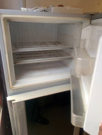 DAWLANCE FRIDGE