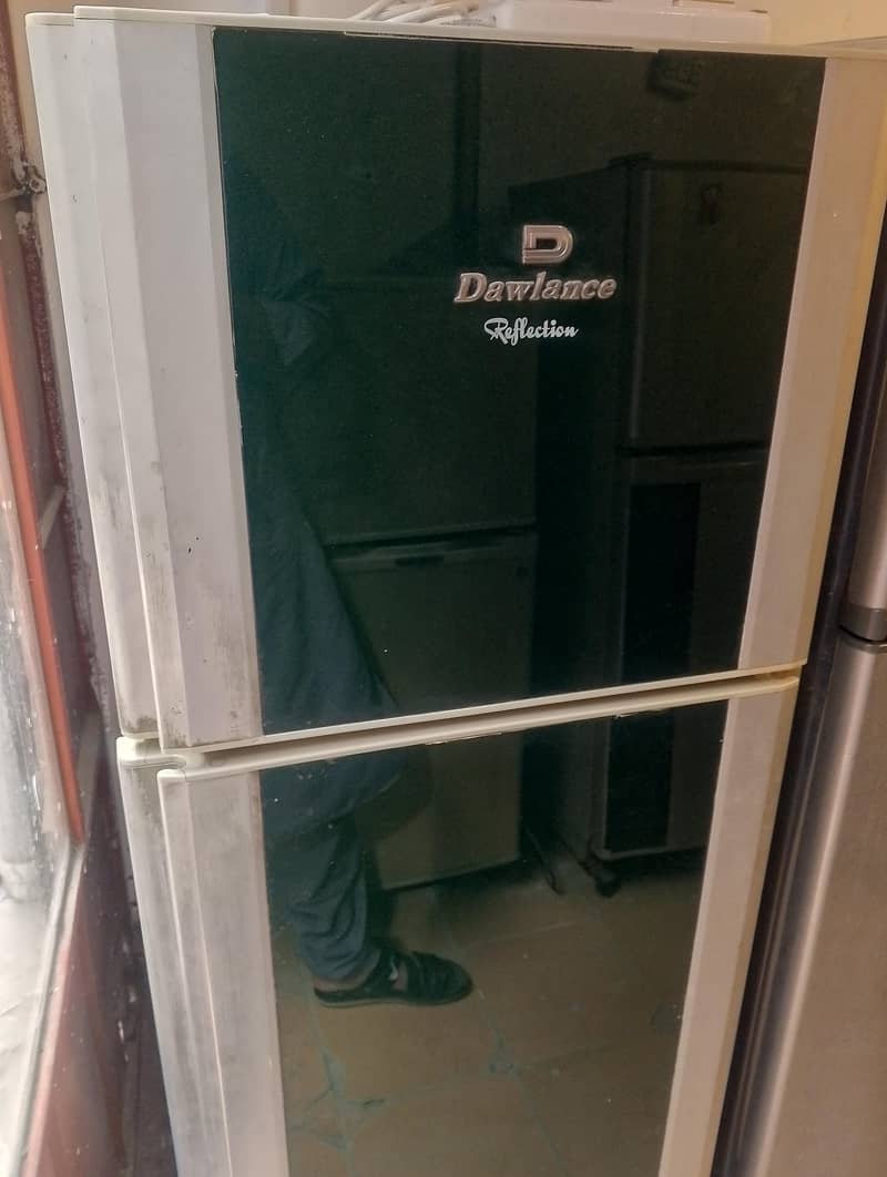 DAWLANCE FRIDGE 2