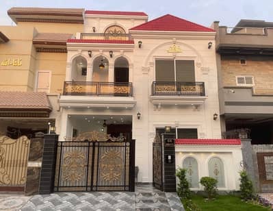 Prime Location 5 Marla House For sale In Rs. 28500000 Only