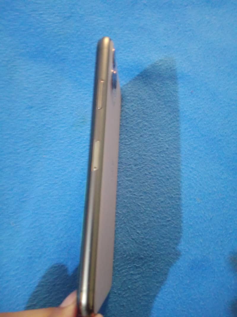 iPhone 11 Pro Max 2