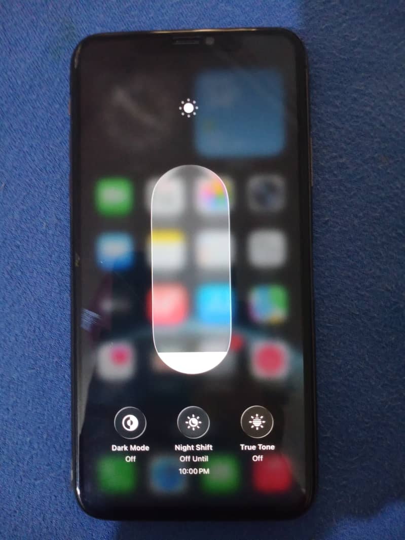 iPhone 11 Pro Max 6