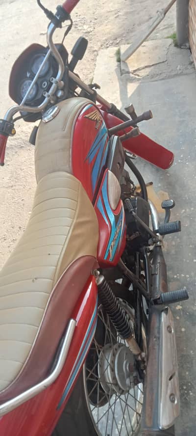 Honda pridor 100cc red clr for sale