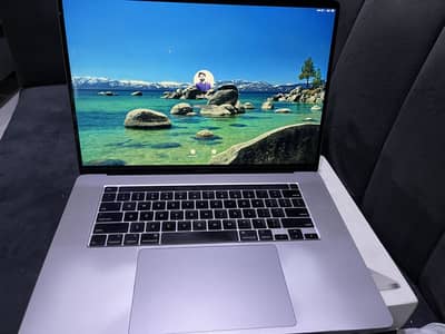 2019 MacBook Pro 16 Inch 16Gb/ 1TB  Complete Box