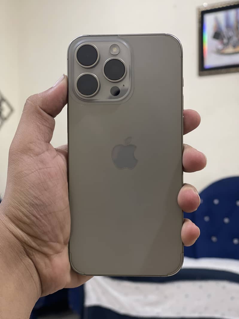 Iphone 15 pro max 0