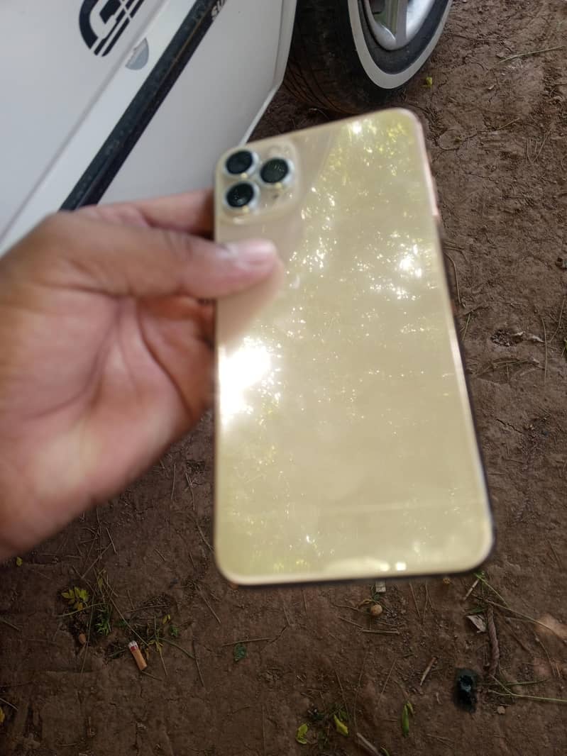 iphone 11 pro max 2