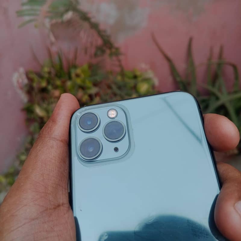 iphone 11 pro 5