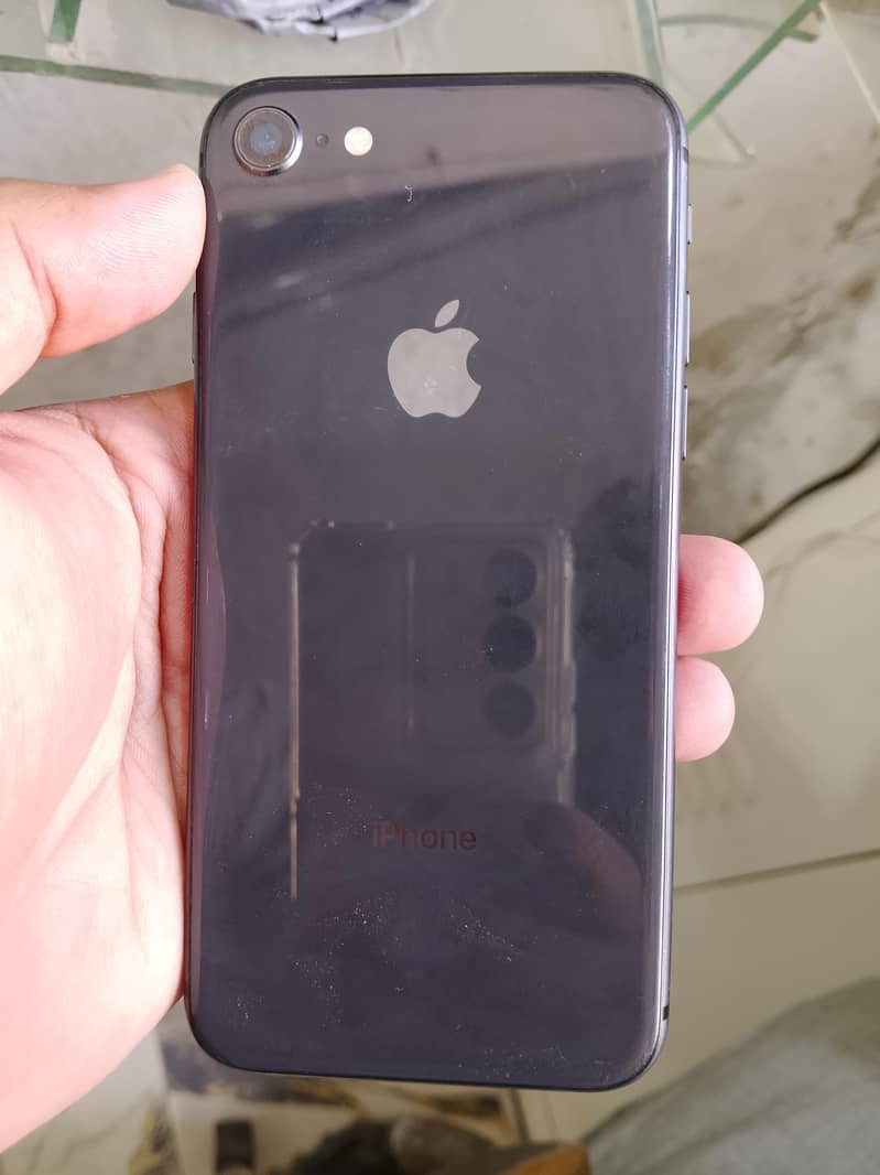iPhone 8. . . 64jb 1