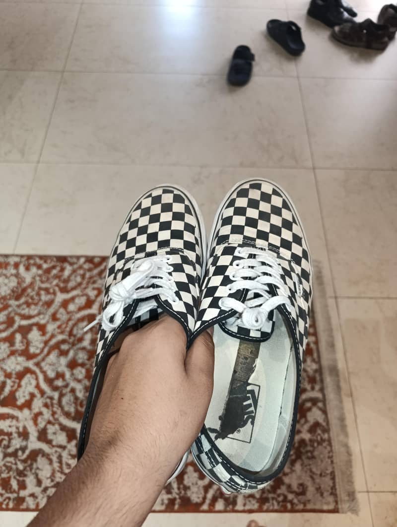 Vans - Checkered 1