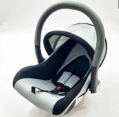 Baby carry cot
