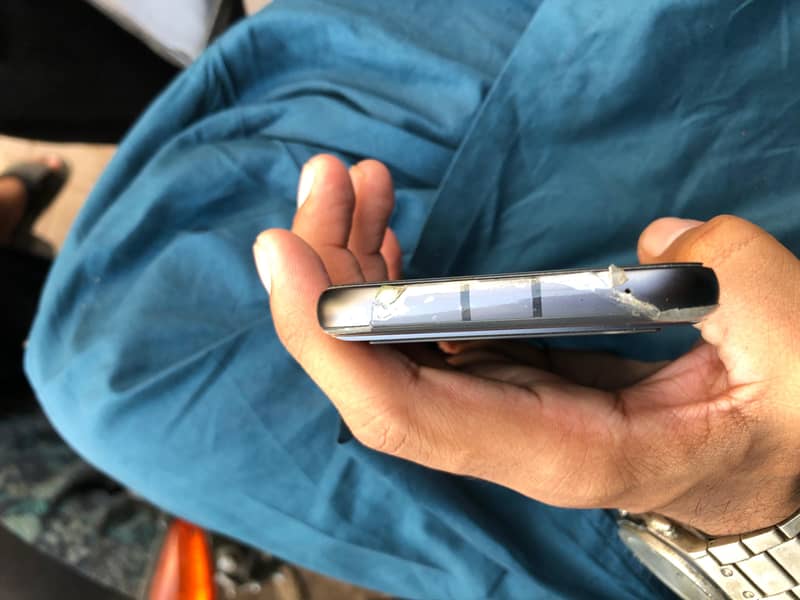Google pixel 8a 5