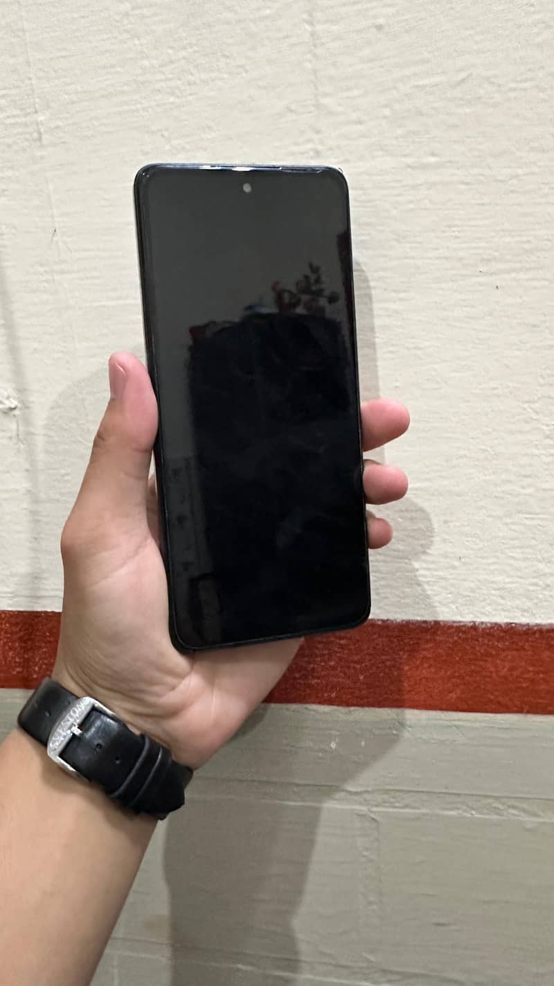 slim . . long term battery usage . . . . 3