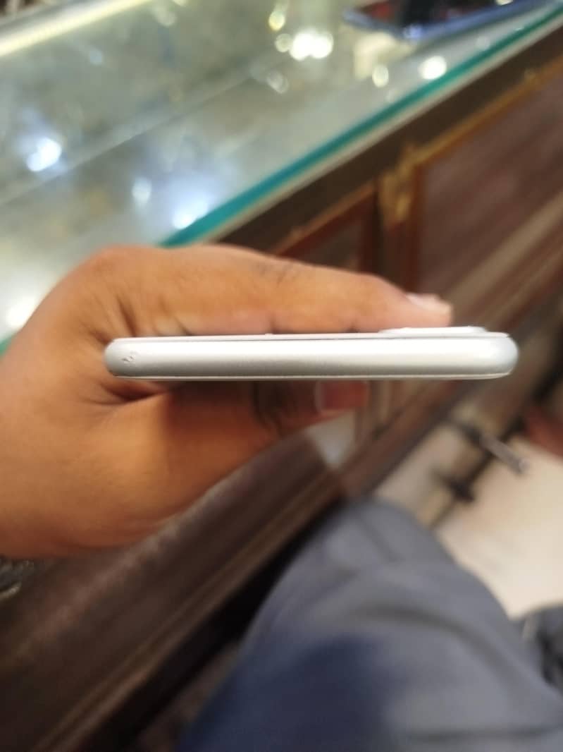 iPhone 8 plus 3