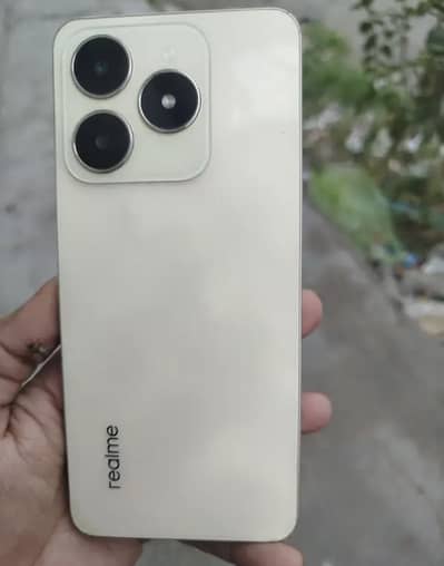 Realme c61