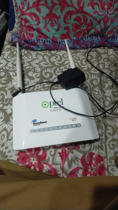 Ptcl modem & 40 feet tar available