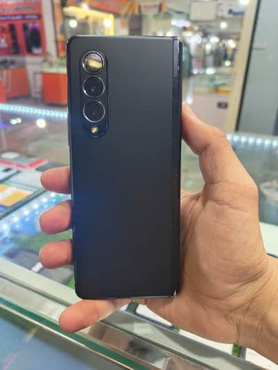samsung Galaxy z fold 3 12 512gb non pta singl screen tora crik full w