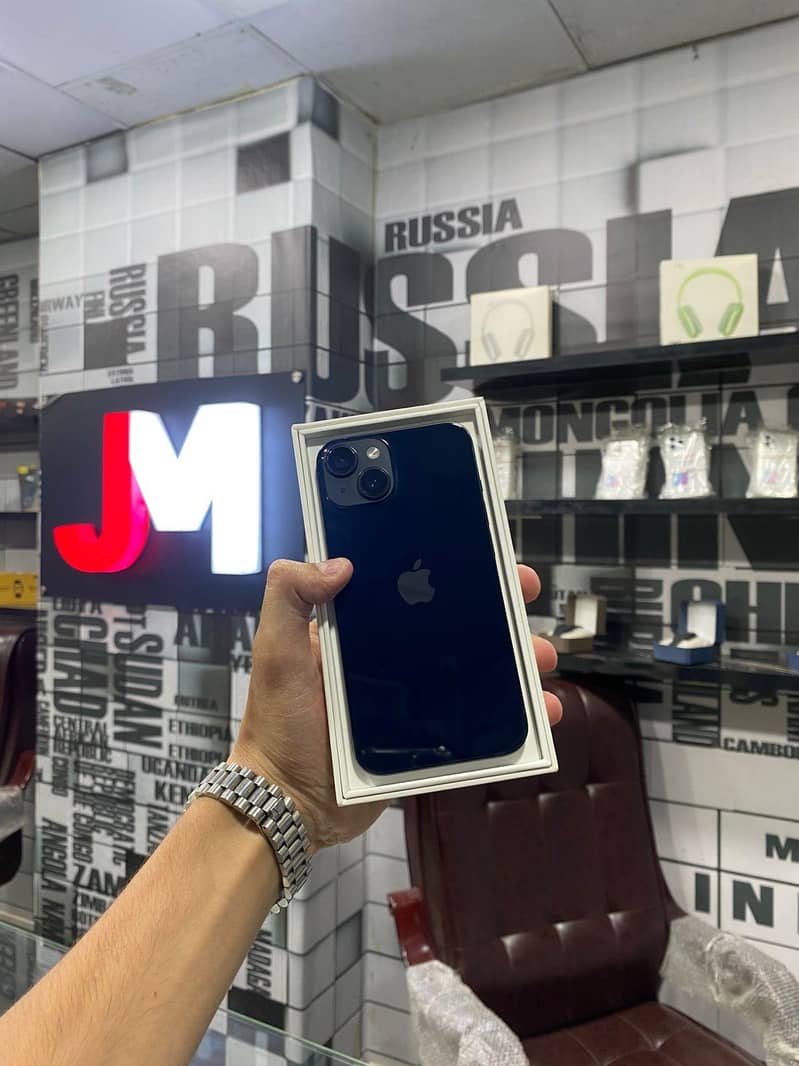 Iphone 14 with box 1
