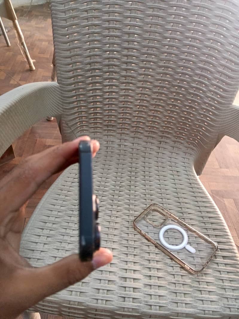 IPHONE 14 pro max 4