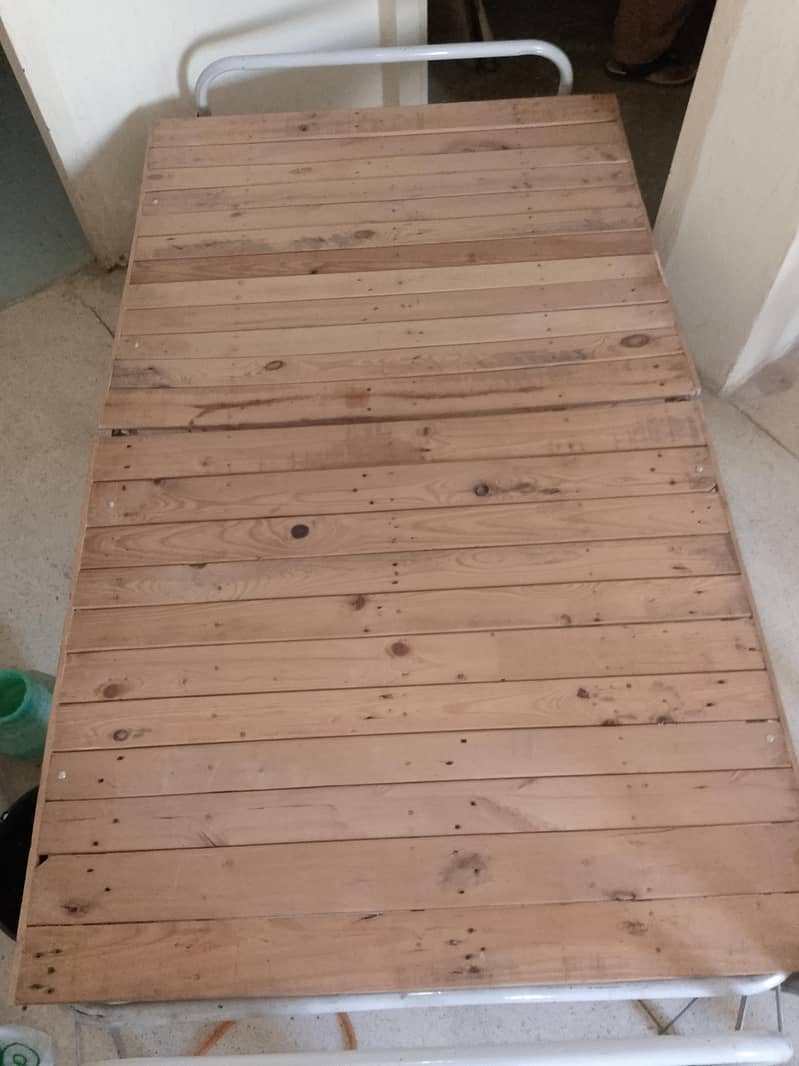 bed's 4