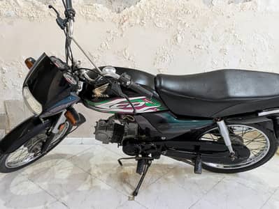 CD 70 dream 2015 model