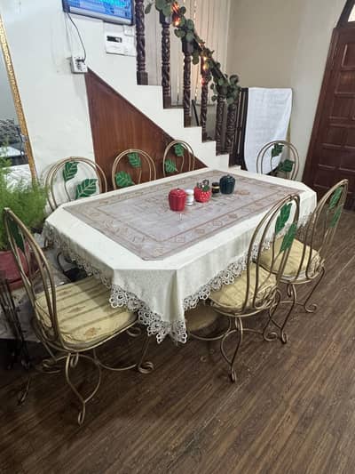 dining table for sale