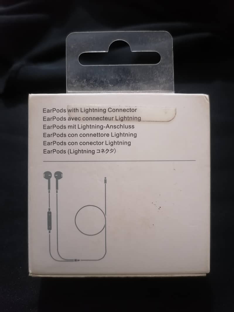 iphone handfree. . . 5