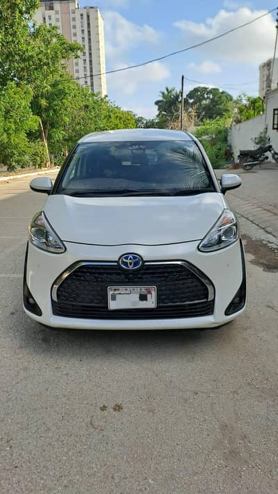 Toyota Sienta G package