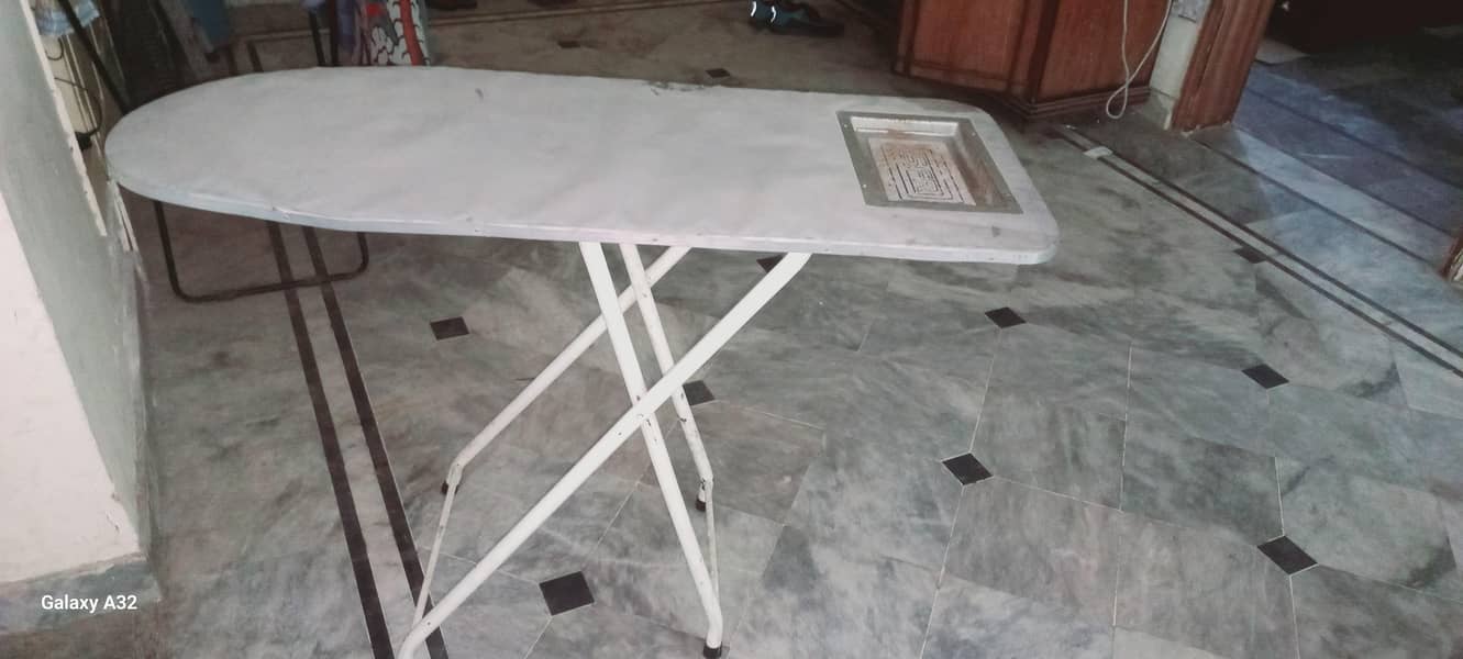 iron stand 0