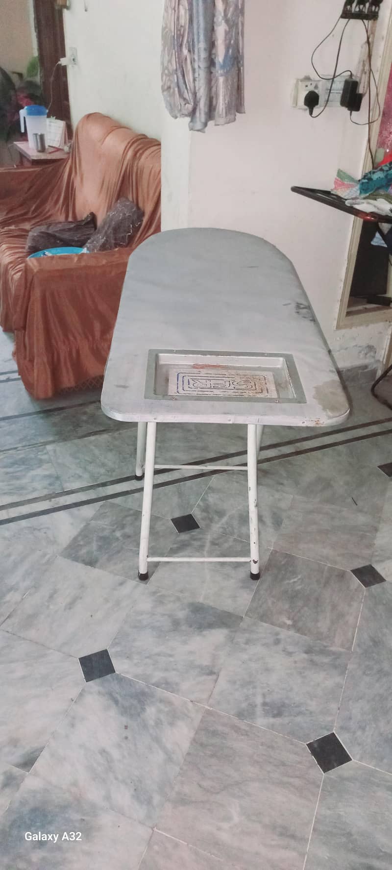 iron stand 1
