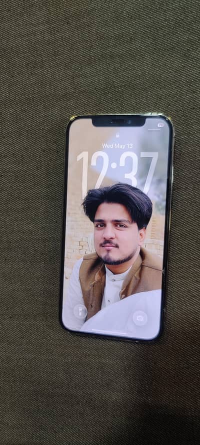 I phone 12 pro 128 gb  90 bettry helth
